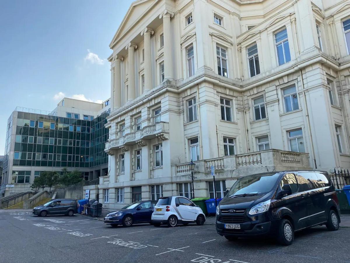 Beautiful Apartment Very Close To The Beach Brighton Kültér fotó