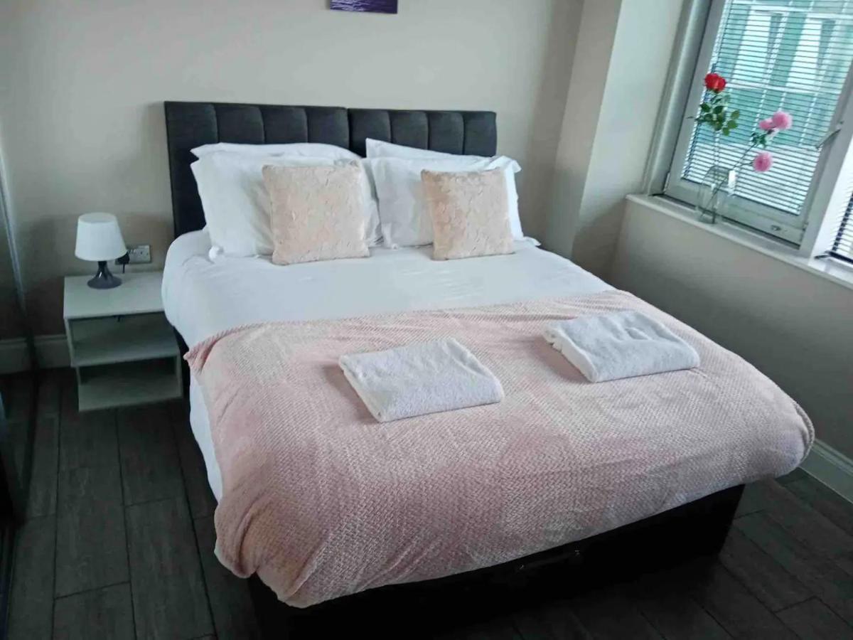 Beautiful Apartment Very Close To The Beach Brighton Kültér fotó
